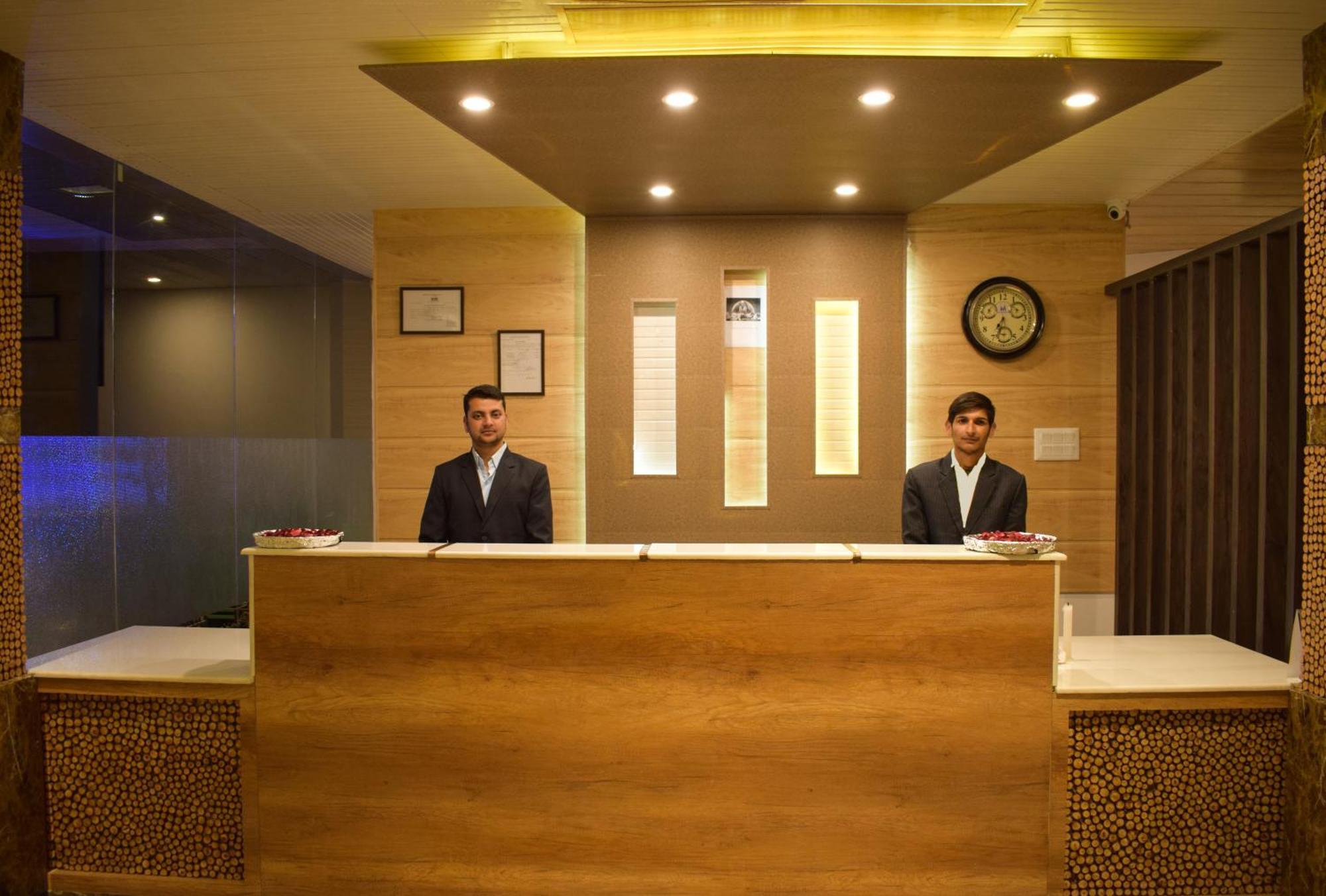 Valley View Resort Mashobra - Best Holiday Home For Vacations 西姆拉 外观 照片